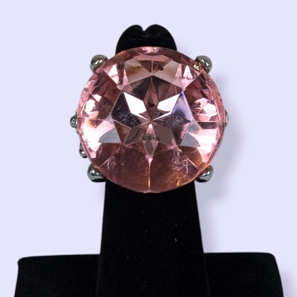 Large Pink Costume Cocktail Ring - Picture 3 of 8